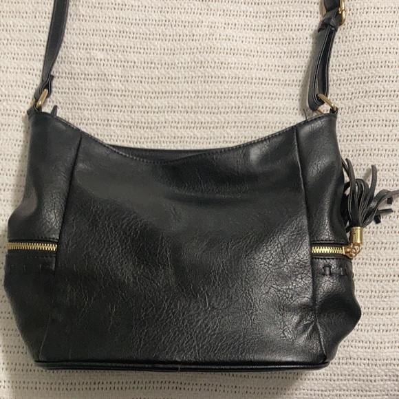 LF Leather bag with tassel and gold hardware - Picture 7 of 8